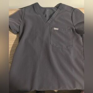 Figs scrub top